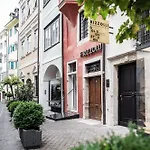 Goldenstern Townhouse Hotel