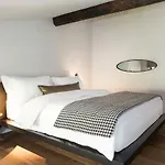 Goldenstern Townhouse