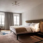 מלון Goldenstern Townhouse