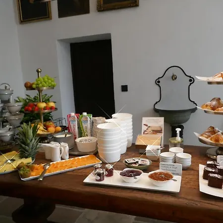 Goldenstern Townhouse 4*