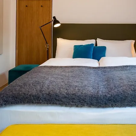 Hotel Goldenstern Townhouse 4*