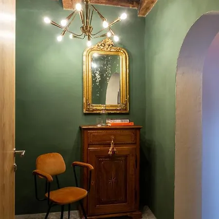 Goldenstern Townhouse Hotel