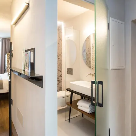 Hotel Goldenstern Townhouse Bolzano