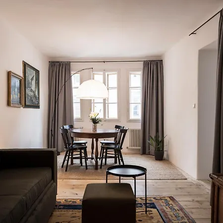 Goldenstern Townhouse Hotel