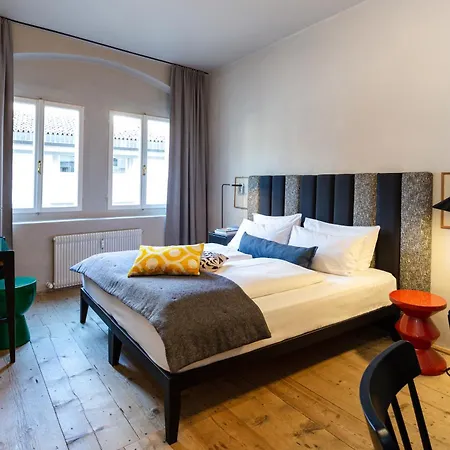 Hotel Goldenstern Townhouse 4*