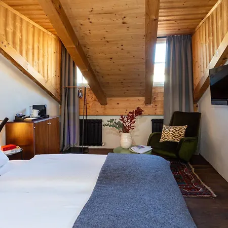 Goldenstern Townhouse 4* Bozen