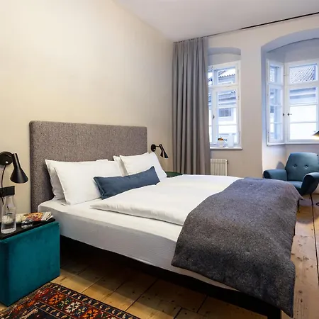 Goldenstern Townhouse Hotel