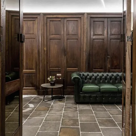 Goldenstern Townhouse 4* Bozen