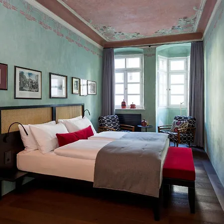 Goldenstern Townhouse Hotel