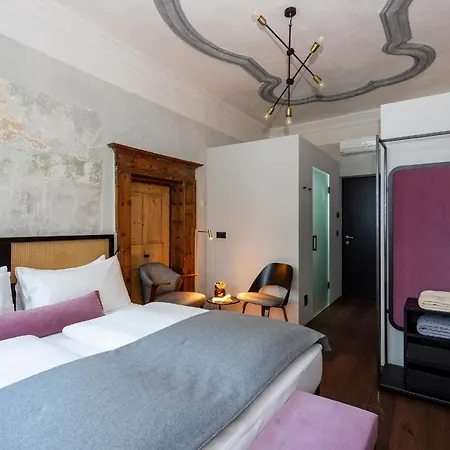 Hotel Goldenstern Townhouse Bolzano