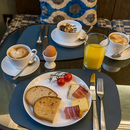 Goldenstern Townhouse Hotel