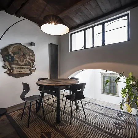 Hotel Goldenstern Townhouse Bozen