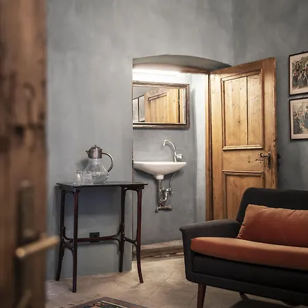 Goldenstern Townhouse Hotel