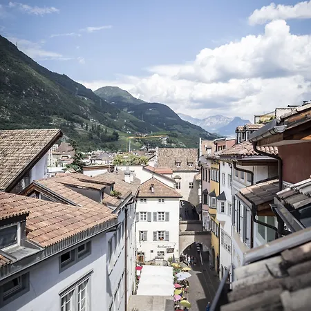 Goldenstern Townhouse 4* ボルツァーノ