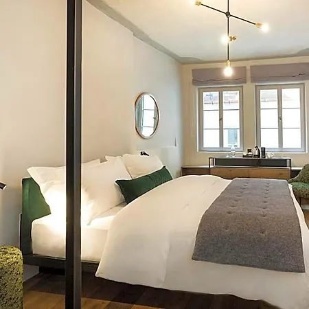 Goldenstern Townhouse Otel Bolzano