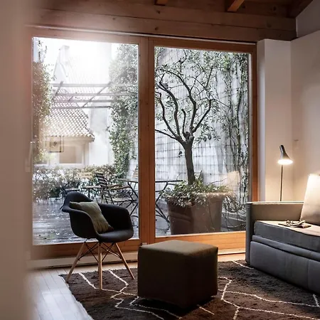 Goldenstern Townhouse 4*