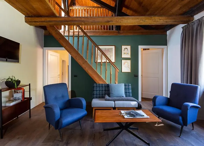 Goldenstern Townhouse