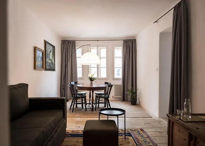 Goldenstern Townhouse Hotel