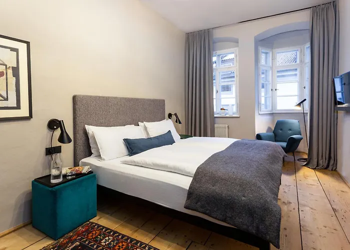 Goldenstern Townhouse Hotel