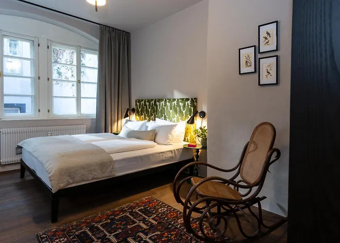 Goldenstern Townhouse Hotel