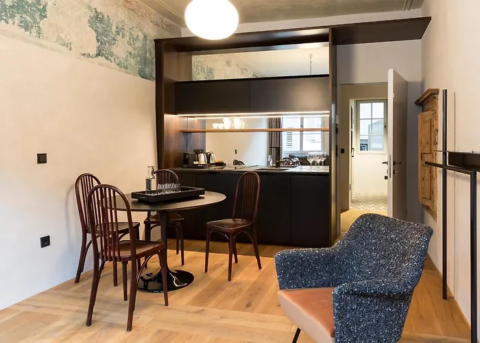 Goldenstern Townhouse 호텔 볼차노