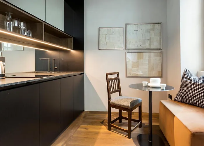 호텔 Goldenstern Townhouse