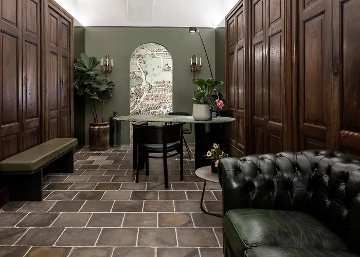 Goldenstern Townhouse