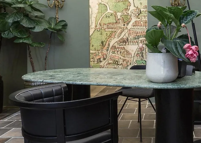 Hotel Goldenstern Townhouse 4*