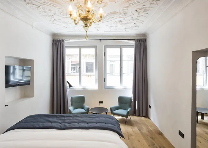 Goldenstern Townhouse 4* 볼차노