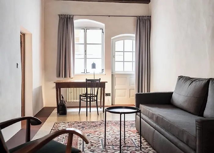 Goldenstern Townhouse Hotel 4*